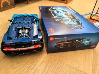 Lego Technic Bugatti Chiron 42083