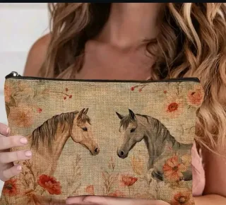 Neceser estampado caballos y flores