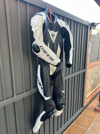 Mono Dainese Laguna Seca 5 Talla 48