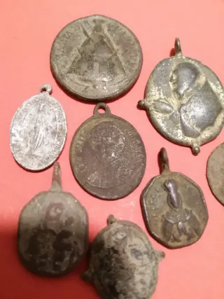 Lote de medallas antiguas