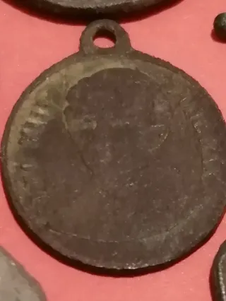 Lote de medallas antiguas