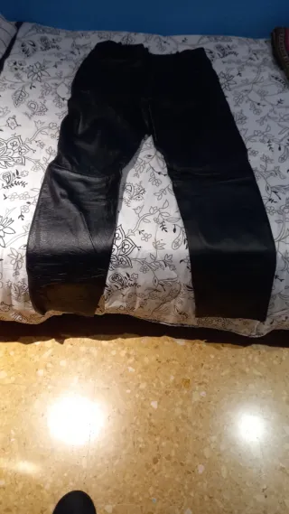 Pantalón de piel unisex