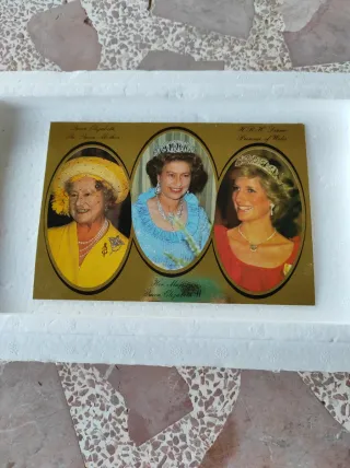 Postal 1984 Reina Madre Reina Isabel y Lady Di