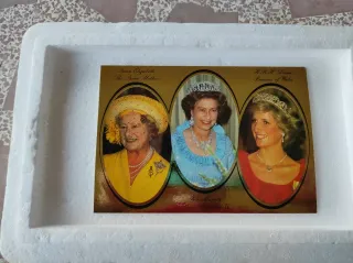 Postal 1984 Reina Madre Reina Isabel y Lady Di