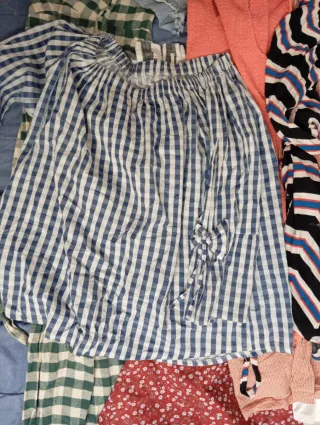 Lote 26 prendas: monos y otros