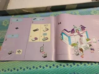 Lego Friends Set 3187 & 3930