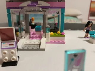 Lego Friends Set 3187 & 3930