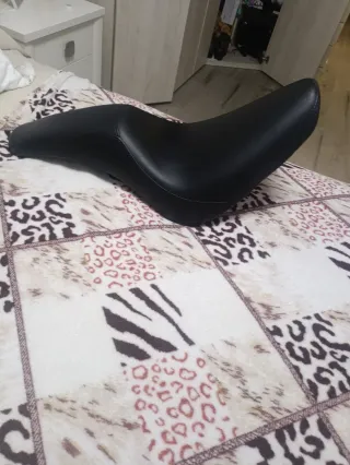 Asiento harley Badlander