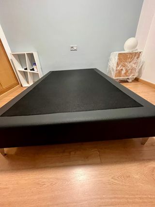 Base tapizada 120x190 de polipiel punzada negro