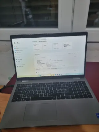 Portátil Dell Latitude 5520 Gris/Plata