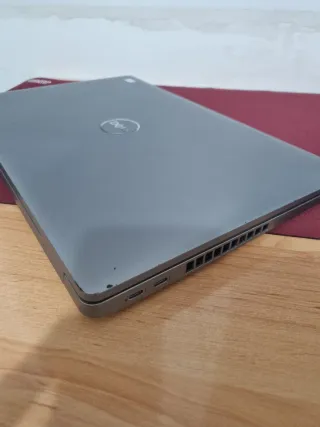 Portátil Dell Latitude 5520 Gris/Plata
