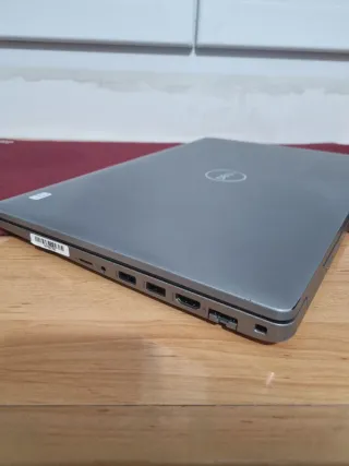 Portátil Dell Latitude 5520 Gris/Plata