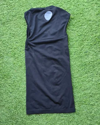 Camiseta Nike compresión negra sin mangas