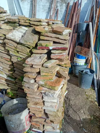 Ladrillos antiguos rústicos