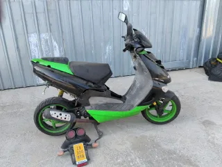 Aprilia SR Agua para restaurar