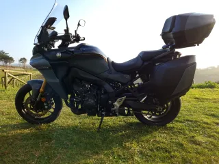 Yamaha Tracer 9 GT+ Gris/Negro