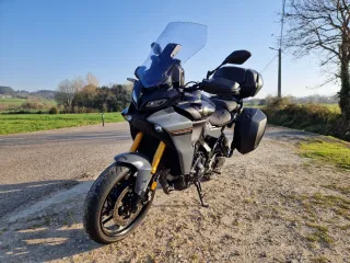 Yamaha Tracer 9 GT+ Gris/Negro