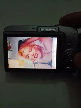 Casio Digital Camera Exilim EX-Z29 10.1MP Completa