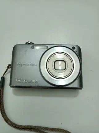 Casio Digital Camera Exilim EX-Z29 10.1MP Completa