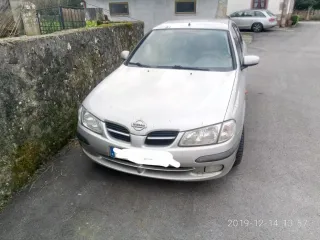 Nissan Almera 2002 para piezas