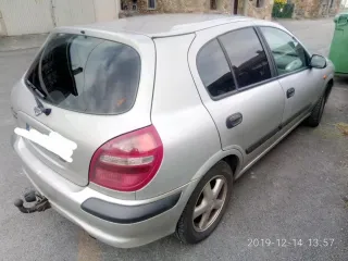 Nissan Almera 2002 para piezas