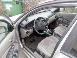 Nissan Almera 2002 para piezas
