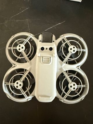 Dron DJI Neo