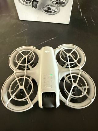 Dron DJI Neo