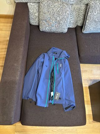 Chaqueta On azul talla S sin estrenar