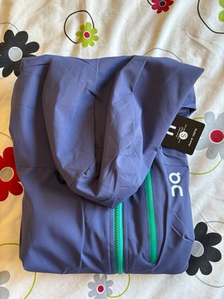 Chaqueta On azul talla S sin estrenar
