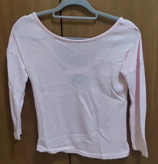 Camiseta rosa manga larga cruzada