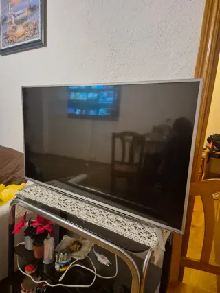 Televisor Sharp 43"