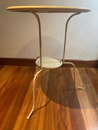 Mesa auxiliar Ikea Laxne metálica