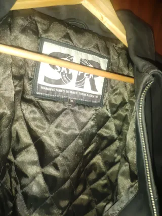 Chaqueta de cuero negra Talla XL