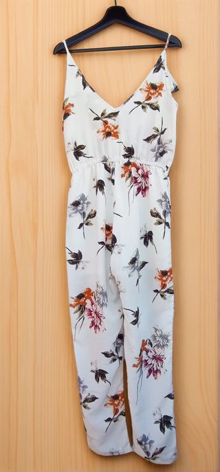 Mono largo blanco Talla M 38 flores Ivivi