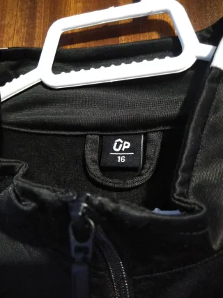 Chaqueta chándal negra y blanca Talla S