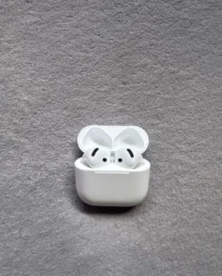Airpods 4