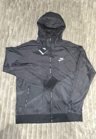 Chaqueta cortavientos Nike Negra