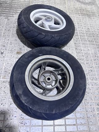 Llantas Neumático Disco Piaggio Typhoon