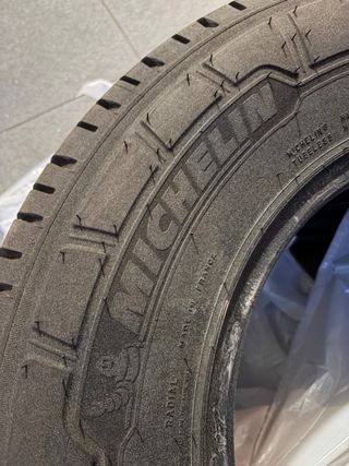 Neumáticos Michelin Agilis 3 225/75/16