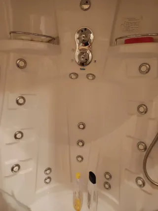 Cabina de ducha con hidromasaje