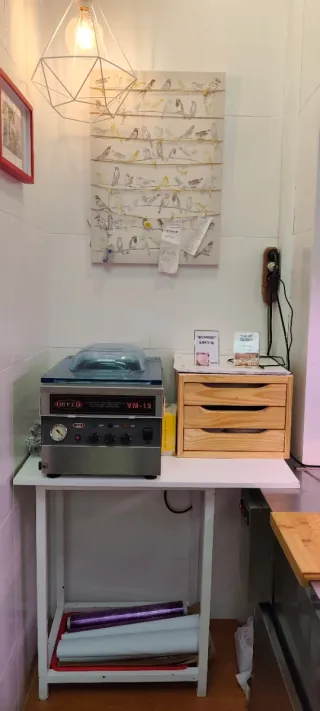 Traspaso puesto de charcutería.  Mercado de Alcira