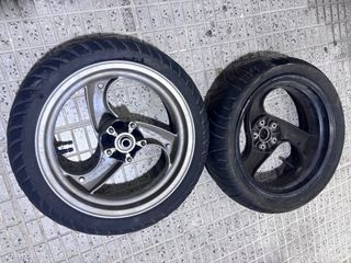 Llantas y Neumáticos Piaggio NRG