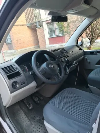 Volkswagen Transporter T5 2011