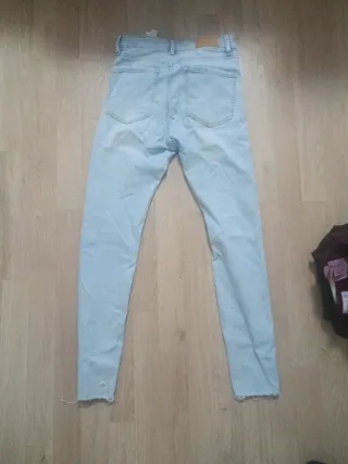 Pantalones vaqueros Stradivarius azul claro T36