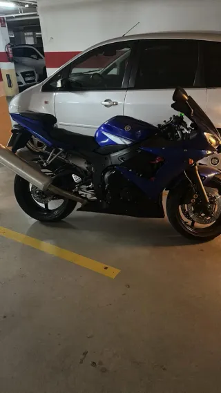 Yamaha YZF R6 Azul 2004