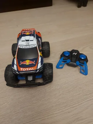 Coche teledirigido Peugeot Red Bull  Marca NIKKO