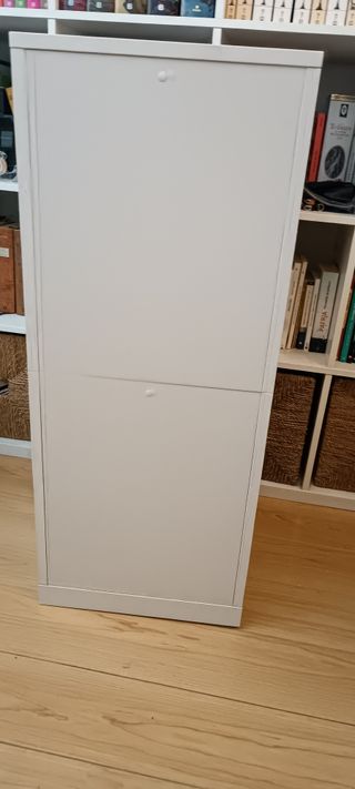 Dos muebles de 4 cajones madera