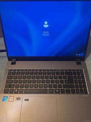 Portátil Acer sin estrenar nuevo vale 1000€