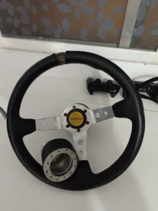 Volante T-Horn con 2 coples para VW GTI MK2